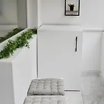 Boutique 2-bedroom Downtown