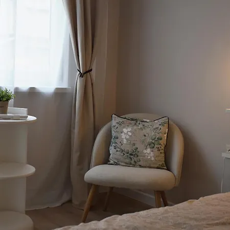 Boutique 2-bedroom Downtown Apartman