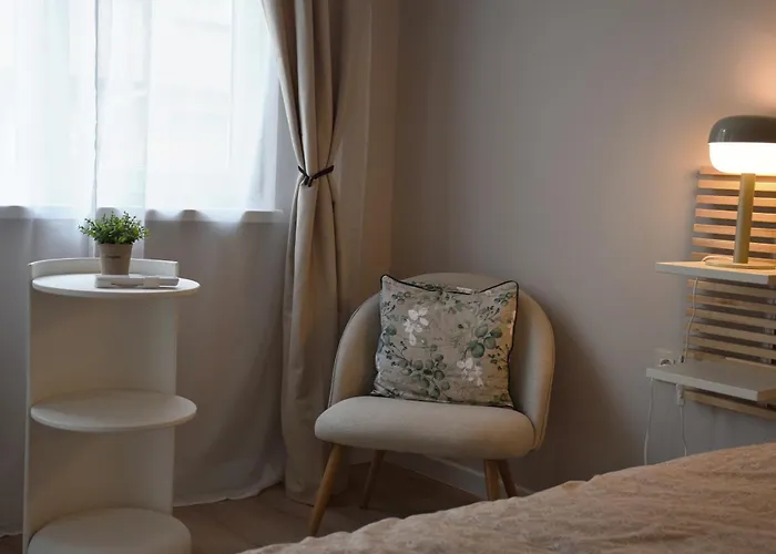 Boutique 2-bedroom Downtown Apartamento