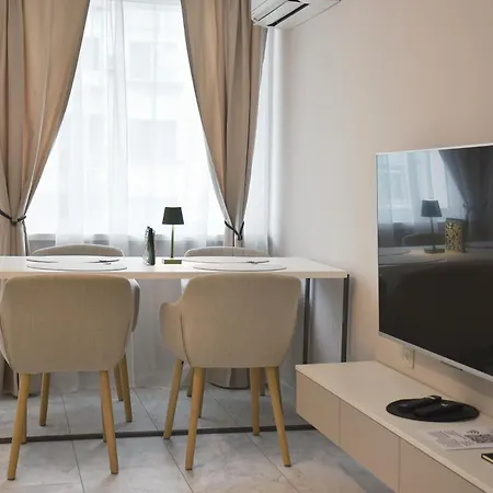 Luxury Boutique 2-bedroom Downtown Apartmán