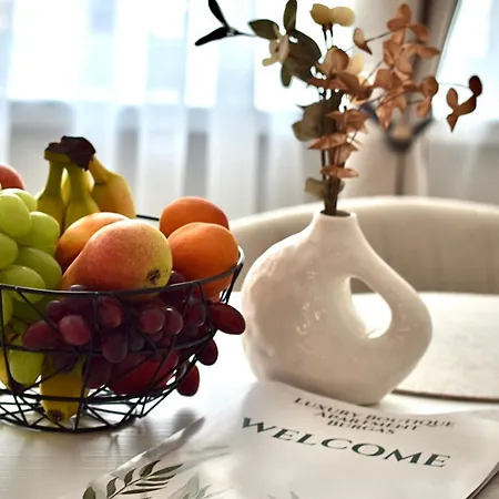 Luxury Boutique 2-bedroom Downtown Apartman Burgasz